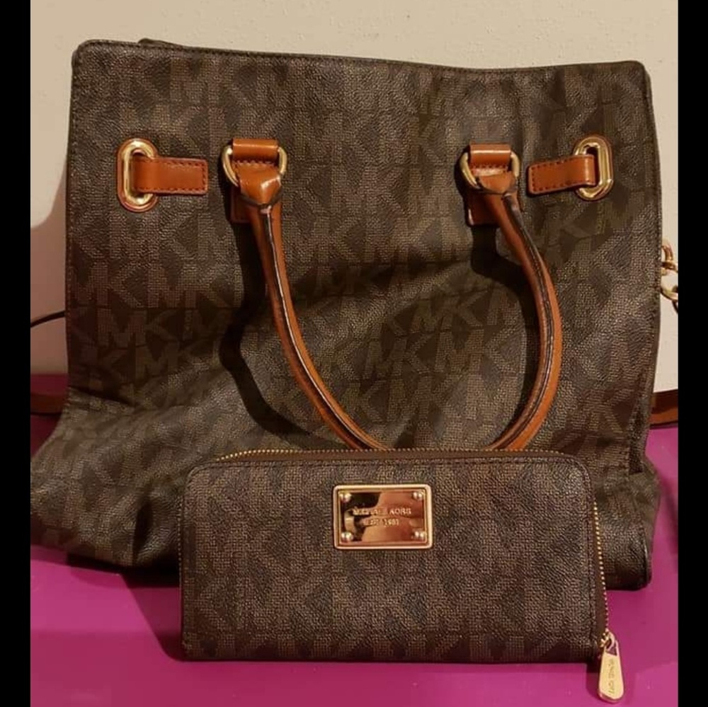 Authentic MK matching Hamilton and wallet